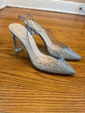 Disney x Aldo Strike Twelve Pumps